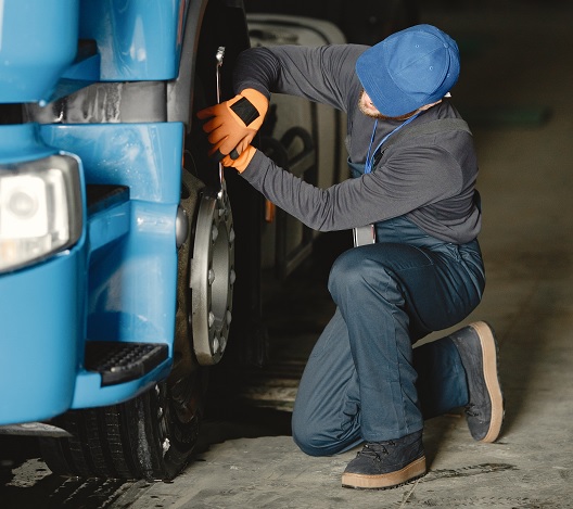 Revisão automotiva completa: 5 motivos para fazer